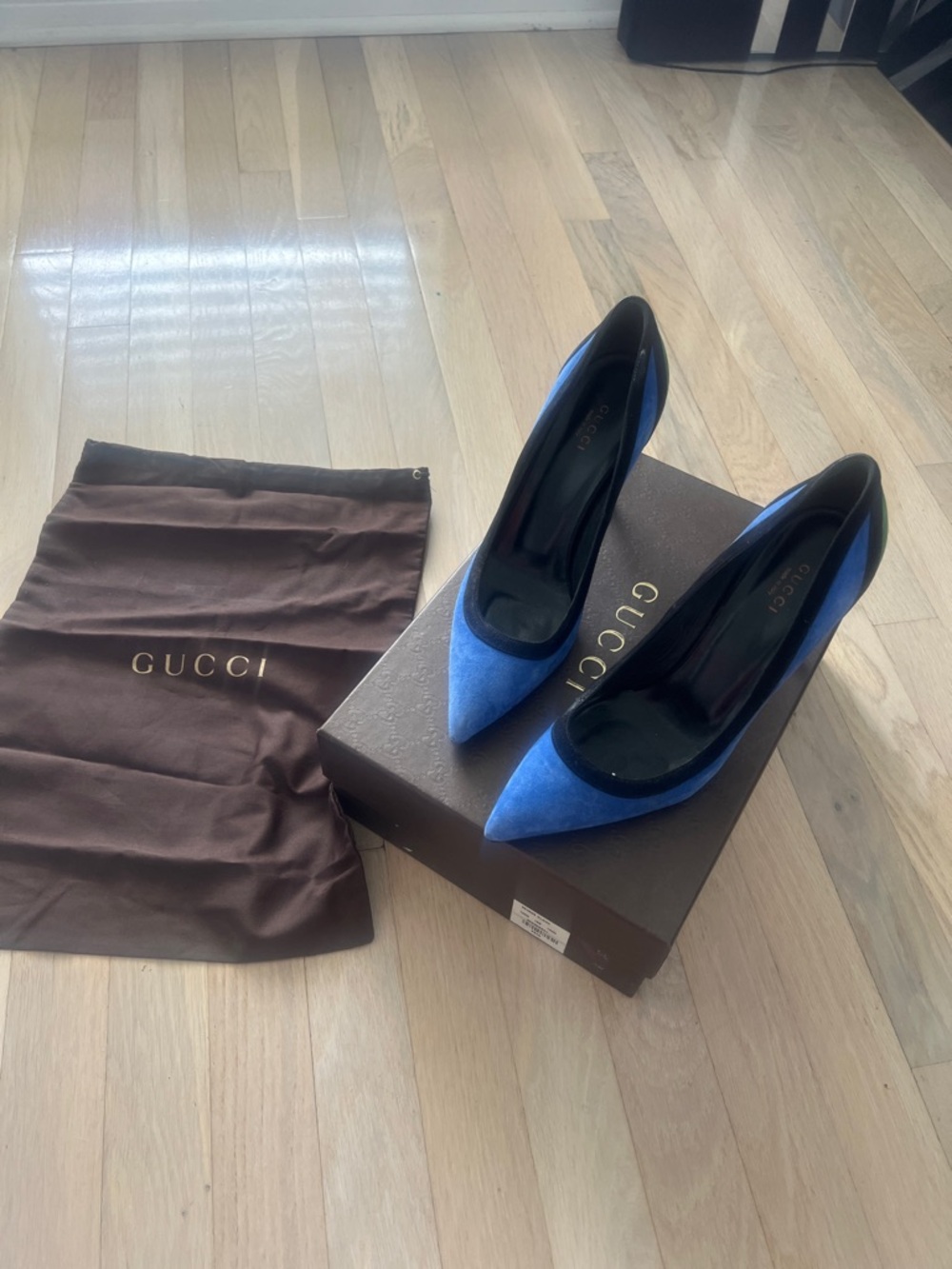 Gucci Blue Suede Pointed-Toe Pumps with Black Trim